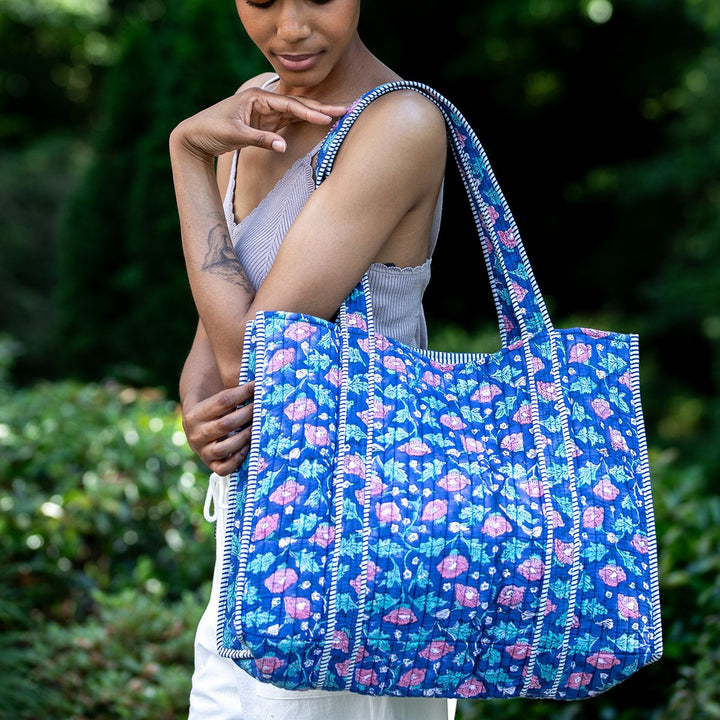 QUILTED TOTE BAG W/TRAVEL POUCH - RICH PRIMROSE