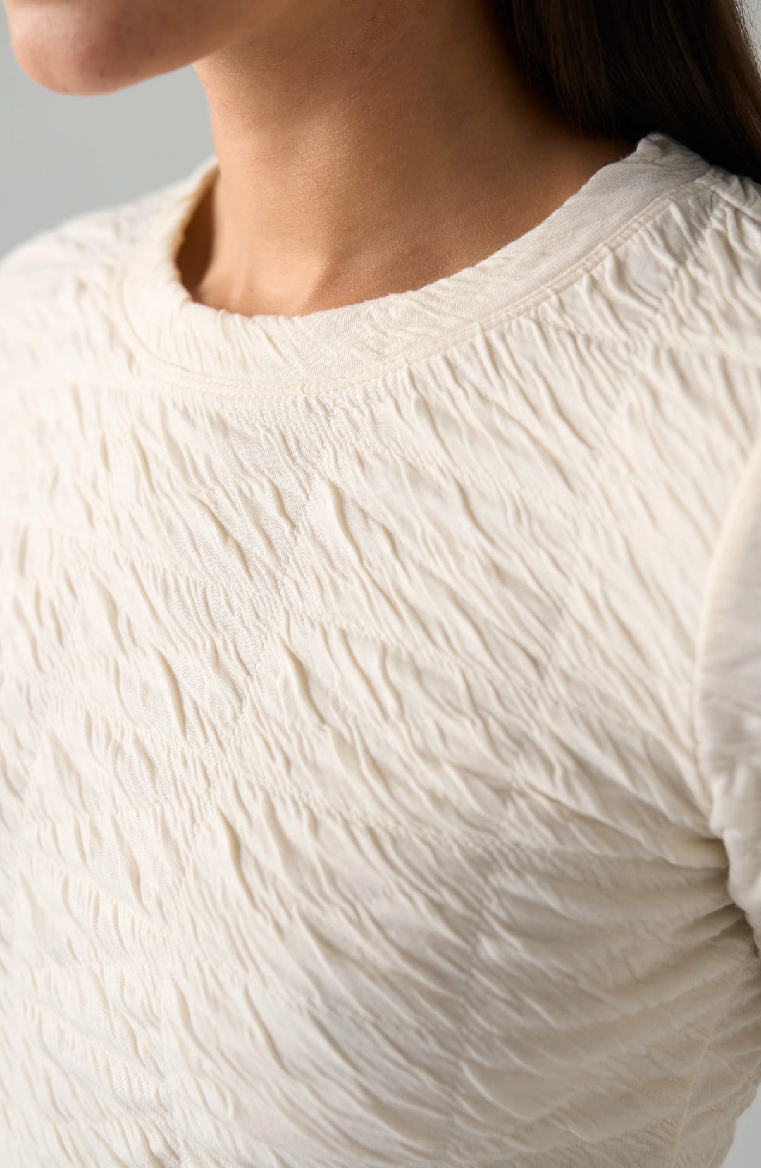 LONG FLARE SLEEVE CREW NECK TOP - CREAM