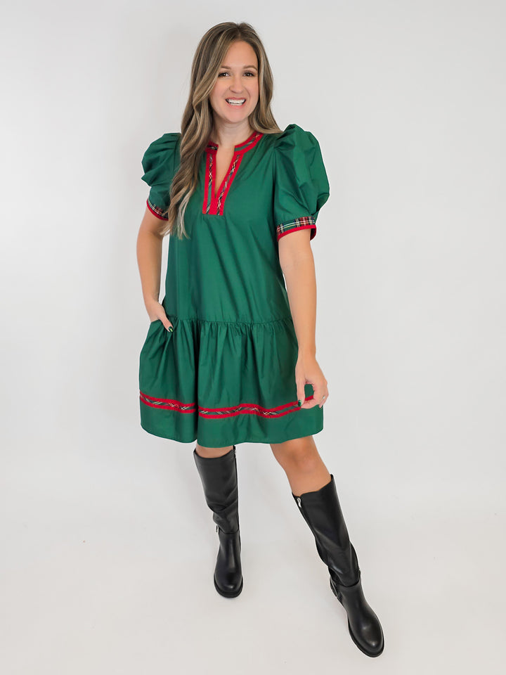 SHORT PUFF SLEEVE SHORT DRESS - GREEN/RED