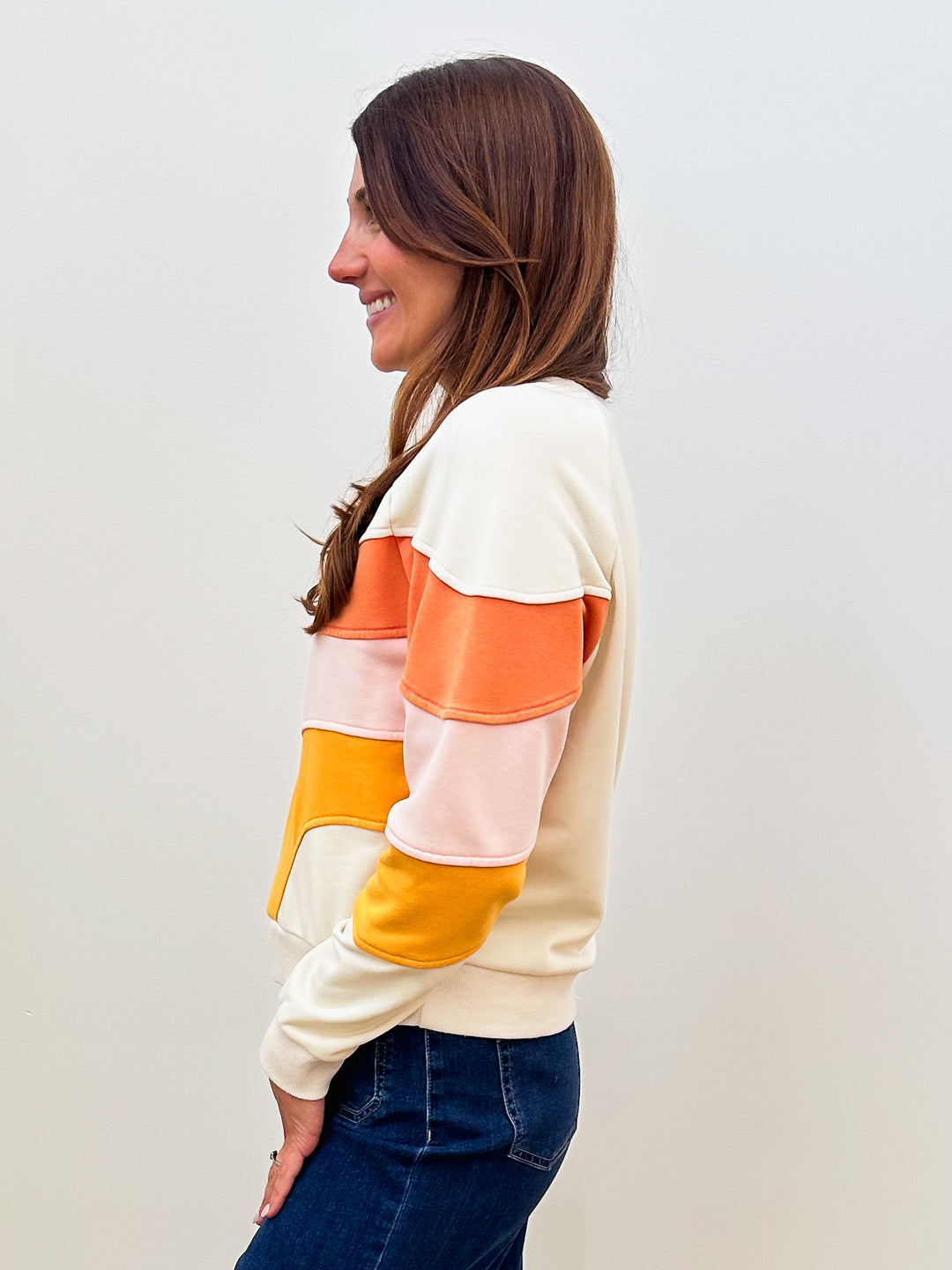 L/S CURVED COLOR BLOCKED WASHED TERRY TOP - STONE