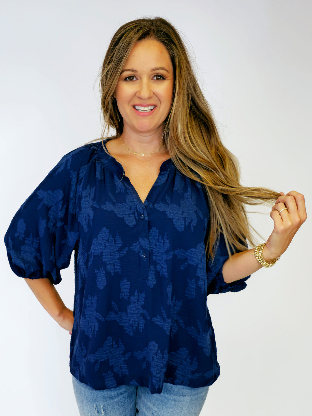 FLORAL BUBBLE SLEEVE SPLIT NECK TOP - NAVY