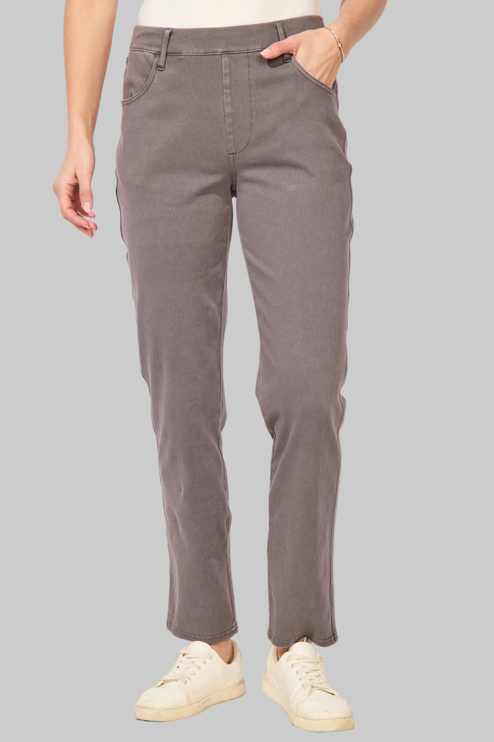 KNIT DENIM STRAIGHT LEG JEANS - VOLCANO