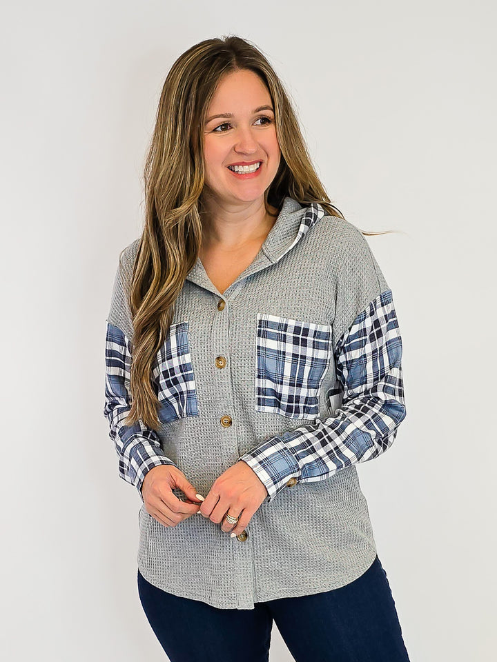 WAFFLE KNIT BUTTON DOWN PLAID HOODIE - GREY