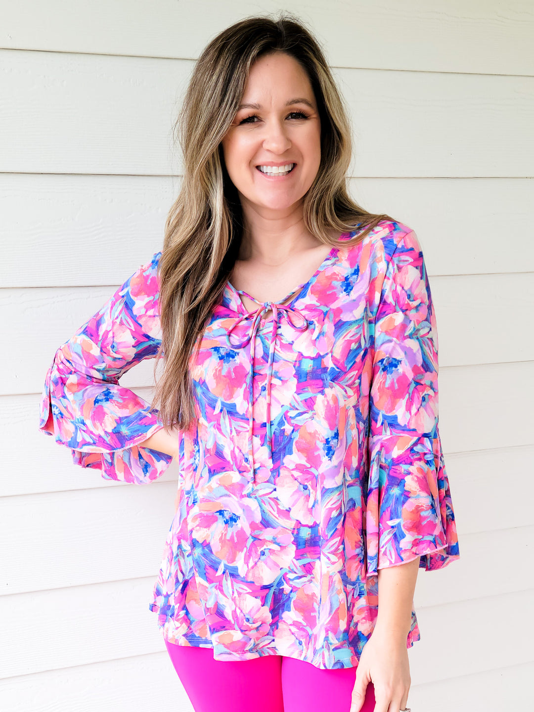DEAR SCARLETT STRETCHY TIE FRONT TOP 3/4 SLEEVES - ROYAL PINK FLOWER