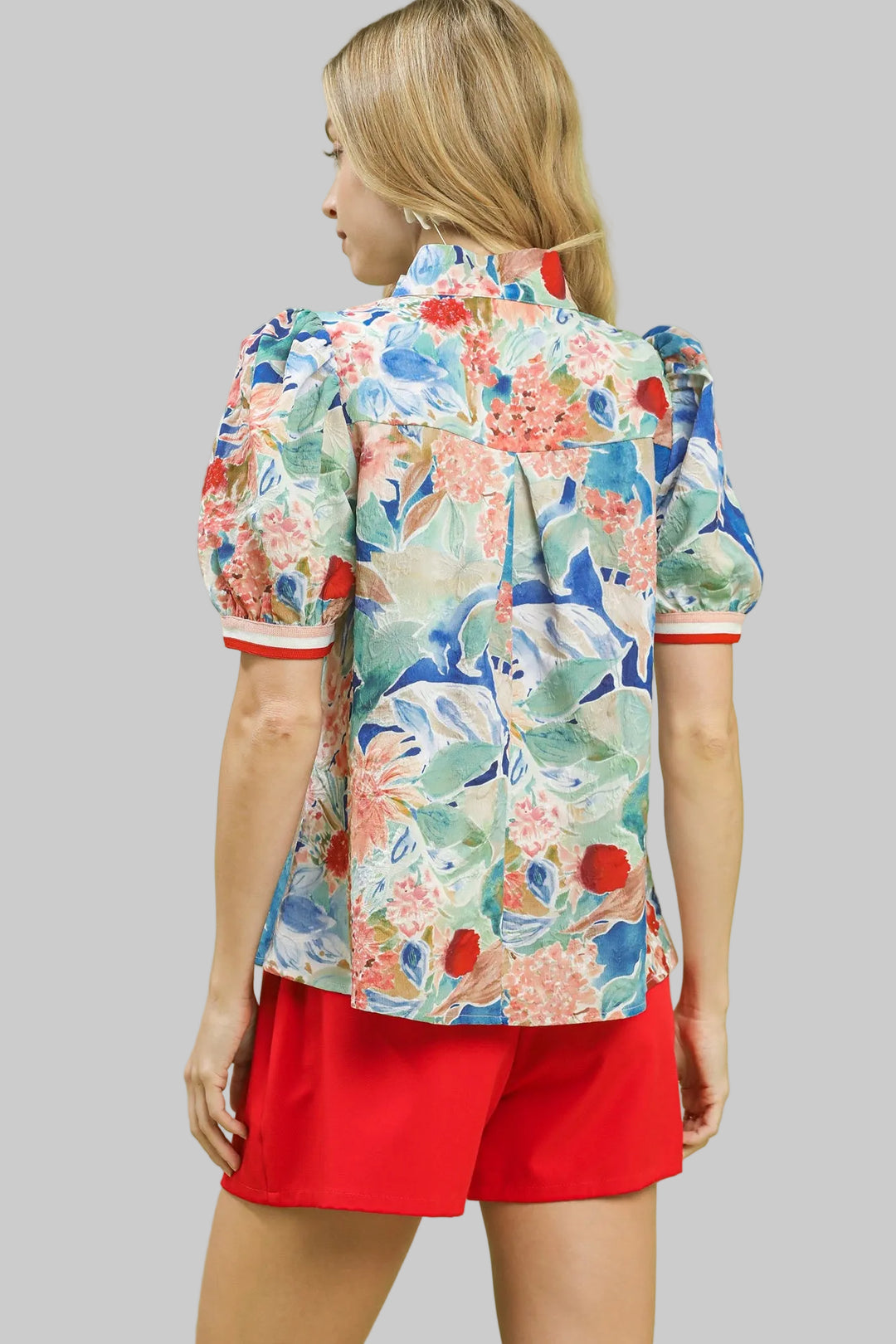 BLOOMSCAPE PRINT HIGH NECK TOP W/STRIPE BAND TRIM - BLUE