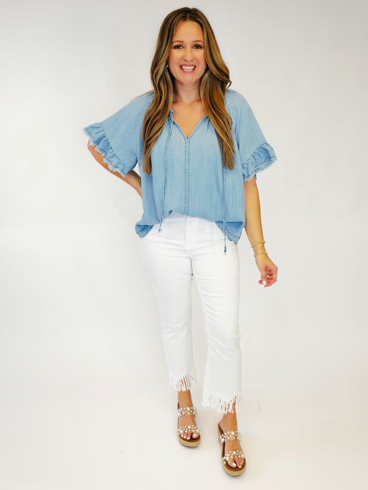 WASHED CHAMBRAY WOVEN TOP - LIGHT DENIM