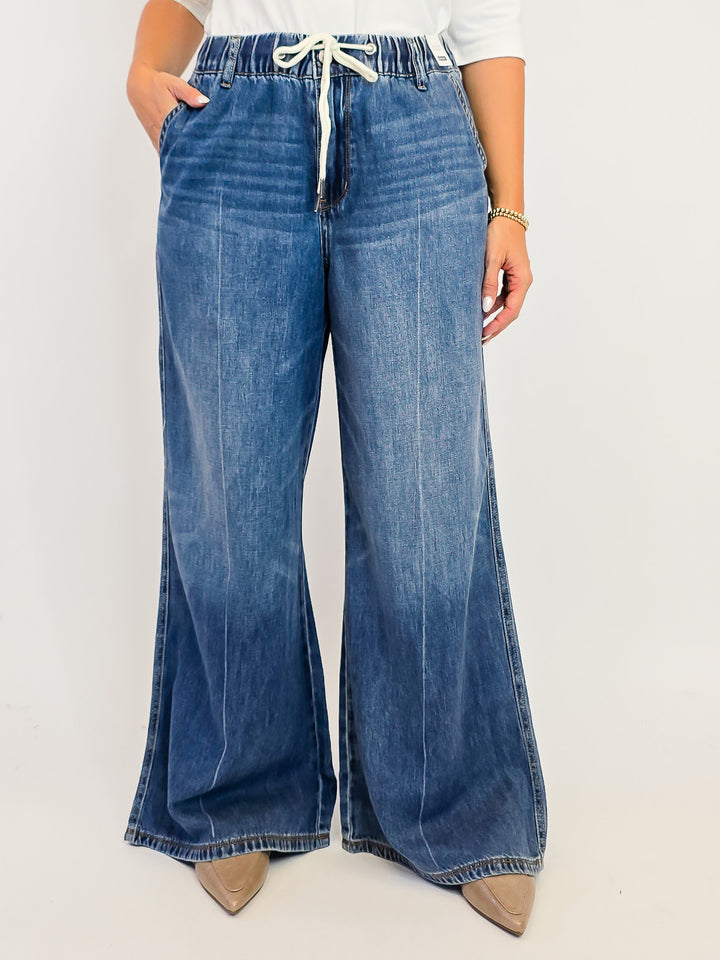 JUDY BLUE HW PALAZZO FEATHERWEIGHT JEANS - MEDIUM/DARK - 31" INSEAM