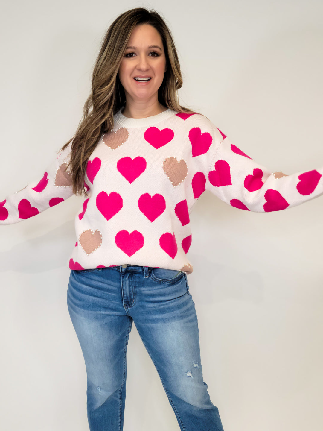 LONG SLEEVE HEART PATTERN SWEATER TOP W/PEARL ACCENT - OFF WHITE/PINK