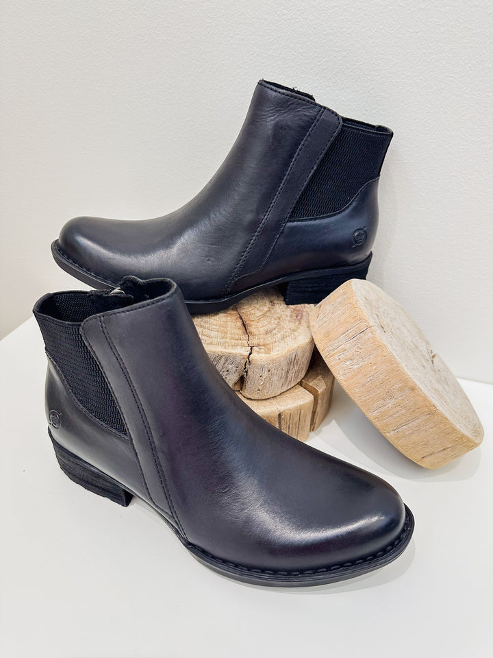 BORN KENDYL ANKLE BOOTS - BLACK