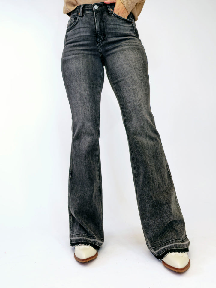 JUDY BLUE MR TUMMY CONTROL RELEASED HEM FLARE JEANS - GRAY - INSEAM 33.5"