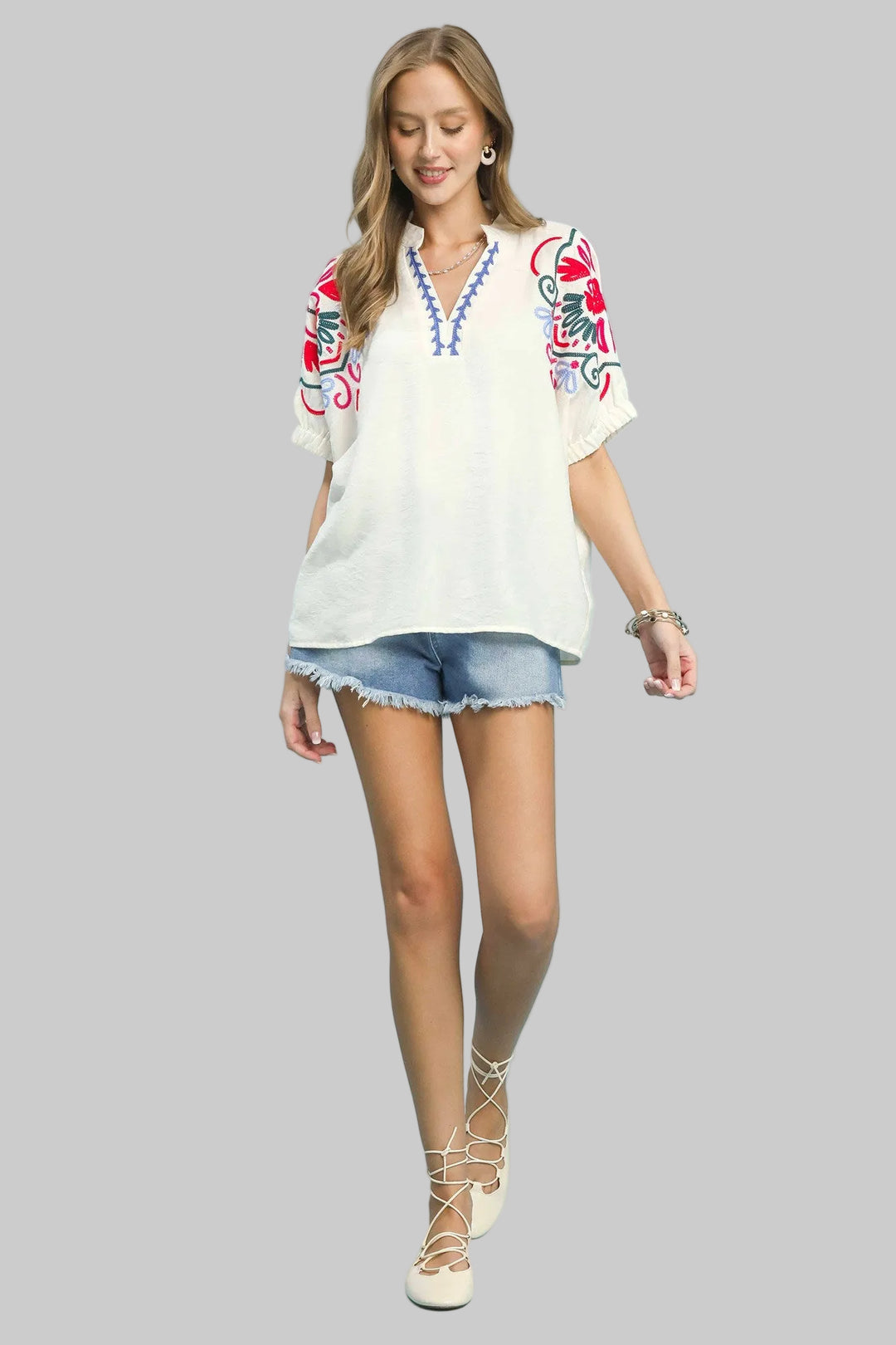 PUFF SHORT SLEEVE EMBROIDERED TOP - CREAM