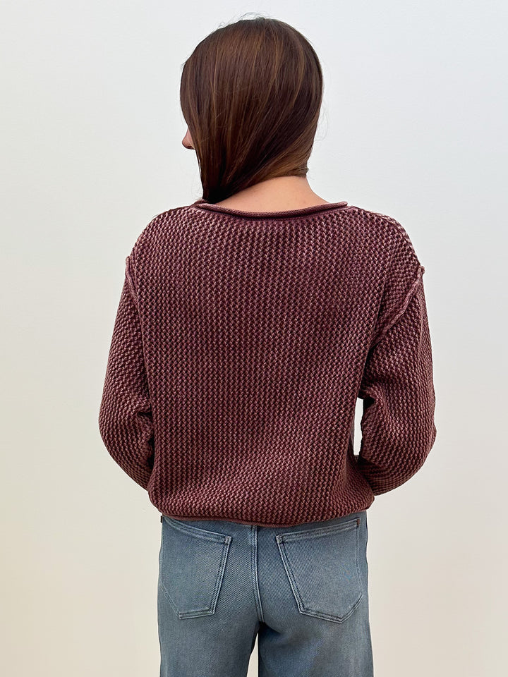 ROLLED HEM TEXTURED KNIT SWEATER - BRICK
