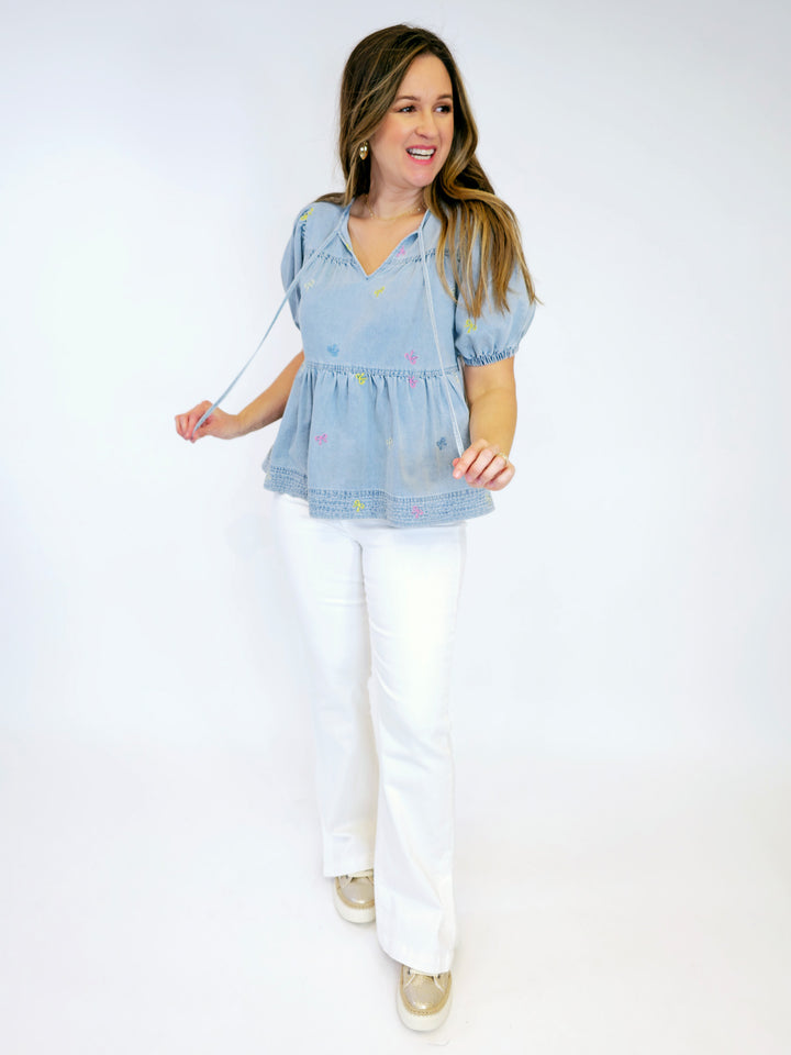 EMBROIDERED BOW CHAMBRAY TOP - LIGHT DENIM