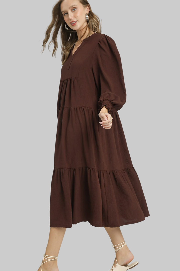 TIERED MIDI DRESS W/SMOCKED CUFFS - BROWN