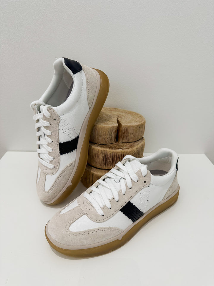 VIONIC CITY WALK LEATHER SHOES - WHITE/BLACK