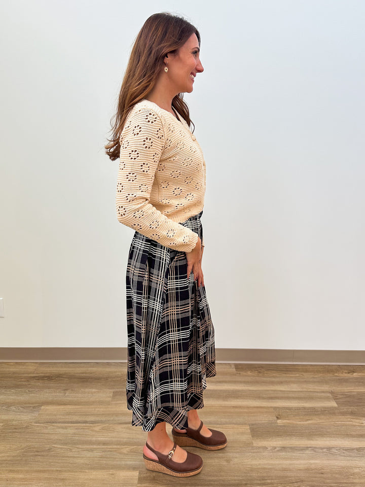BUTTON FRONT CROP KNIT CARDIGAN - NATURAL