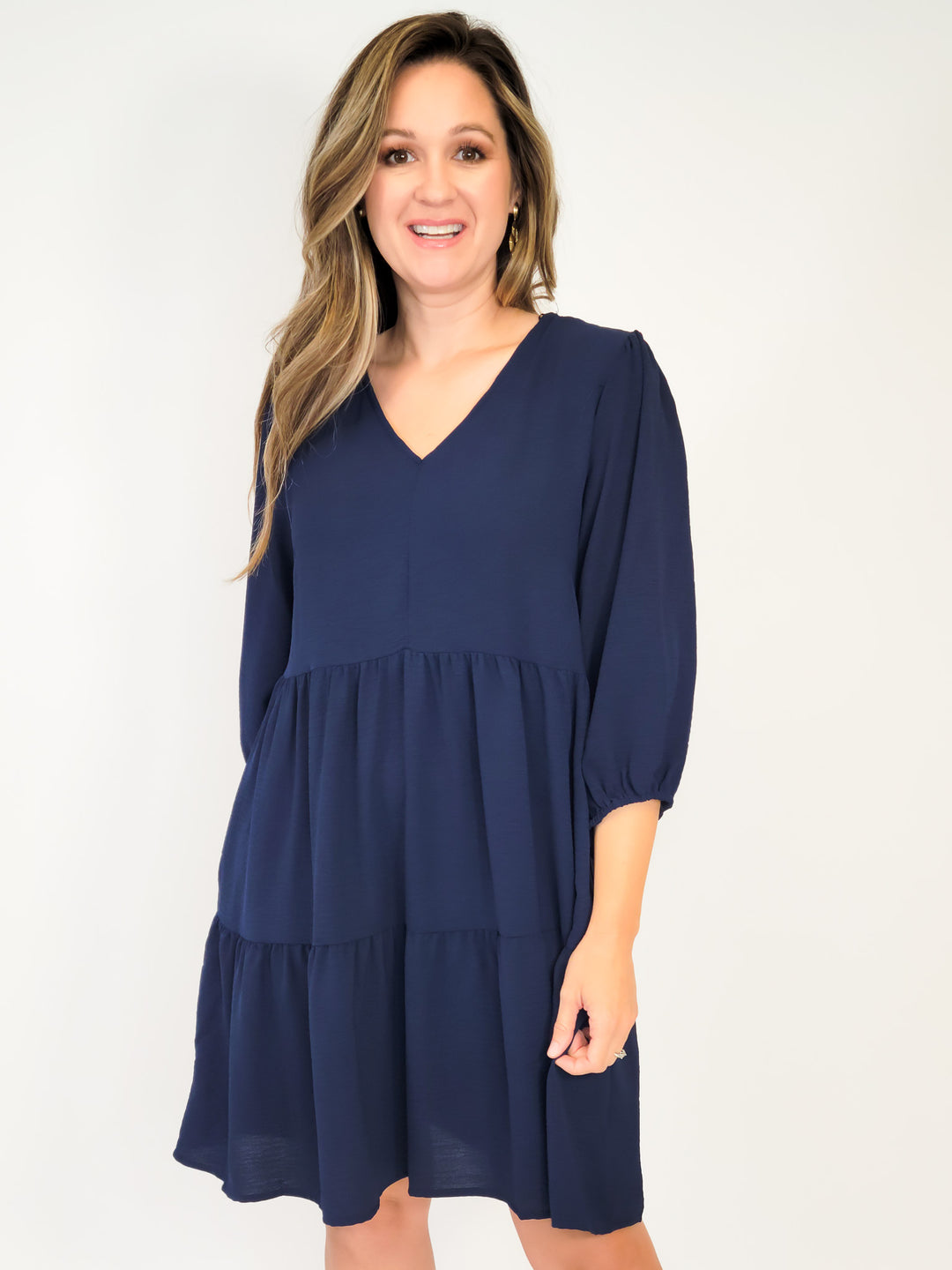 V-NECK TIERED DRESS W/ 3/4 SLEEVE - NAVY