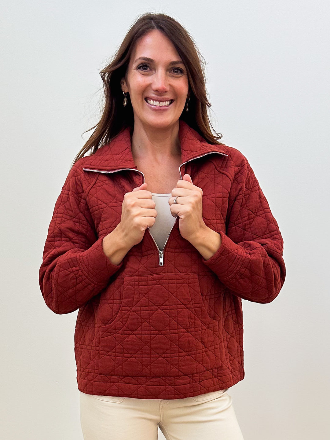 QUILTED HIGH COLLAR ZIP UP PULLOVER - RUST