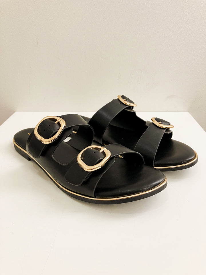 SODA DOUBLE BUCKLE ARINA SANDALS - BLACK/GOLD