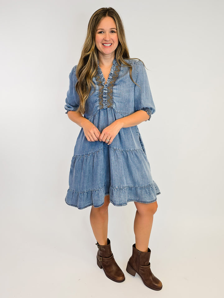 SHORT SLEEVE RUFFLE TIERED DENIM DRESS - WASHED DENIM