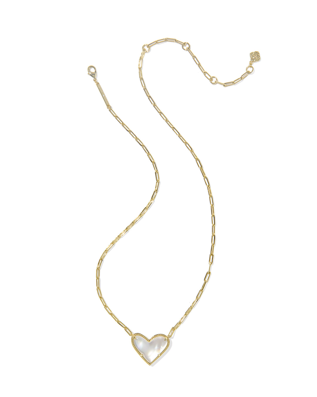 KENDRA SCOTT ARI HEART STATEMENT SHORT PENDANT NECKLACE - GOLD IVORY MOP
