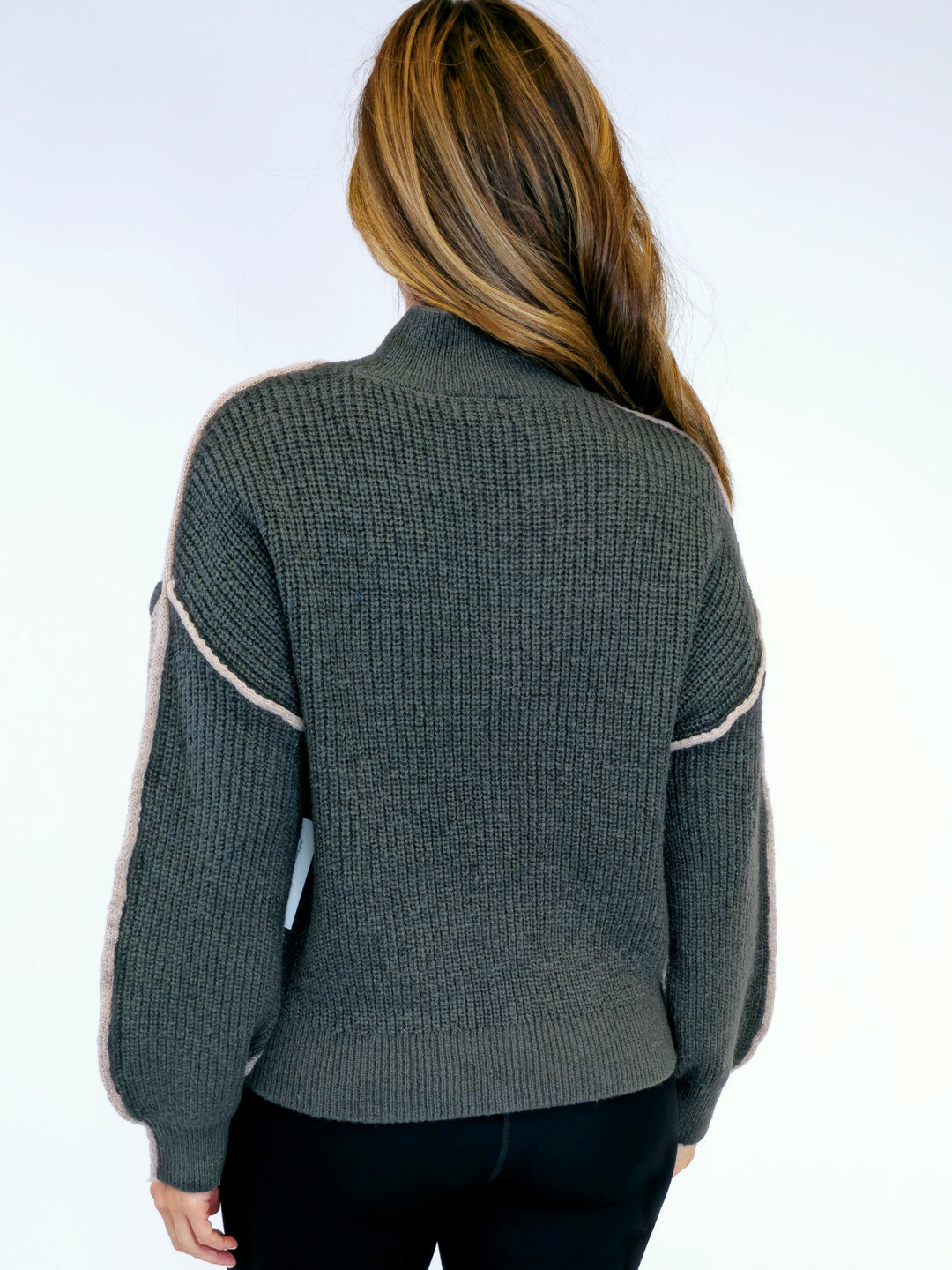 COLOR BLOCK MOCK NECK SWEATER - MOCHA