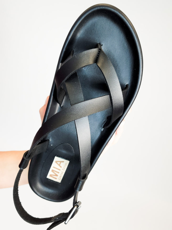 MIA ZURIE LEATHER SANDAL - BLACK