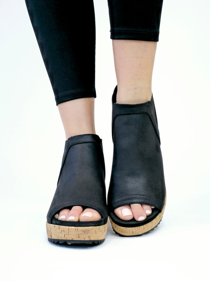 CORKY'S EASY NOW WEDGE SANDALS - BLACK OIL