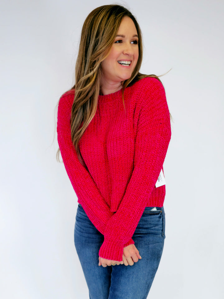 CHENILLE ROUND NECK CROP SWEATER - VIVA MAGENTA