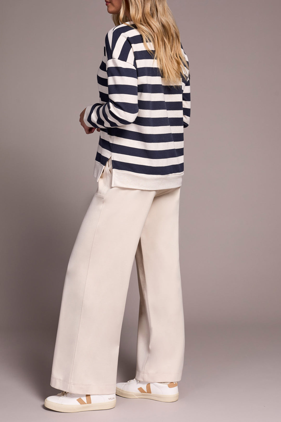 LONG SLEEVE CREW NECK TOP W/RIB DETAIL - SAPPHIRE