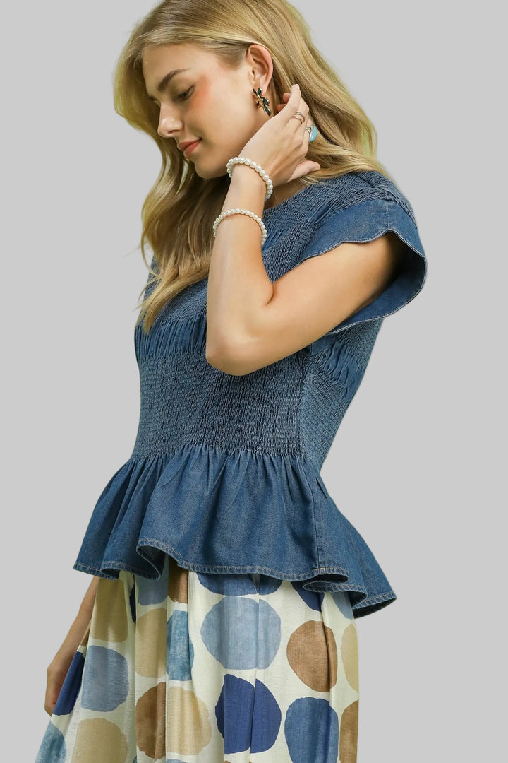 SCALLOPED SLEEVE SMOCKED TOP - LIGHT DENIM