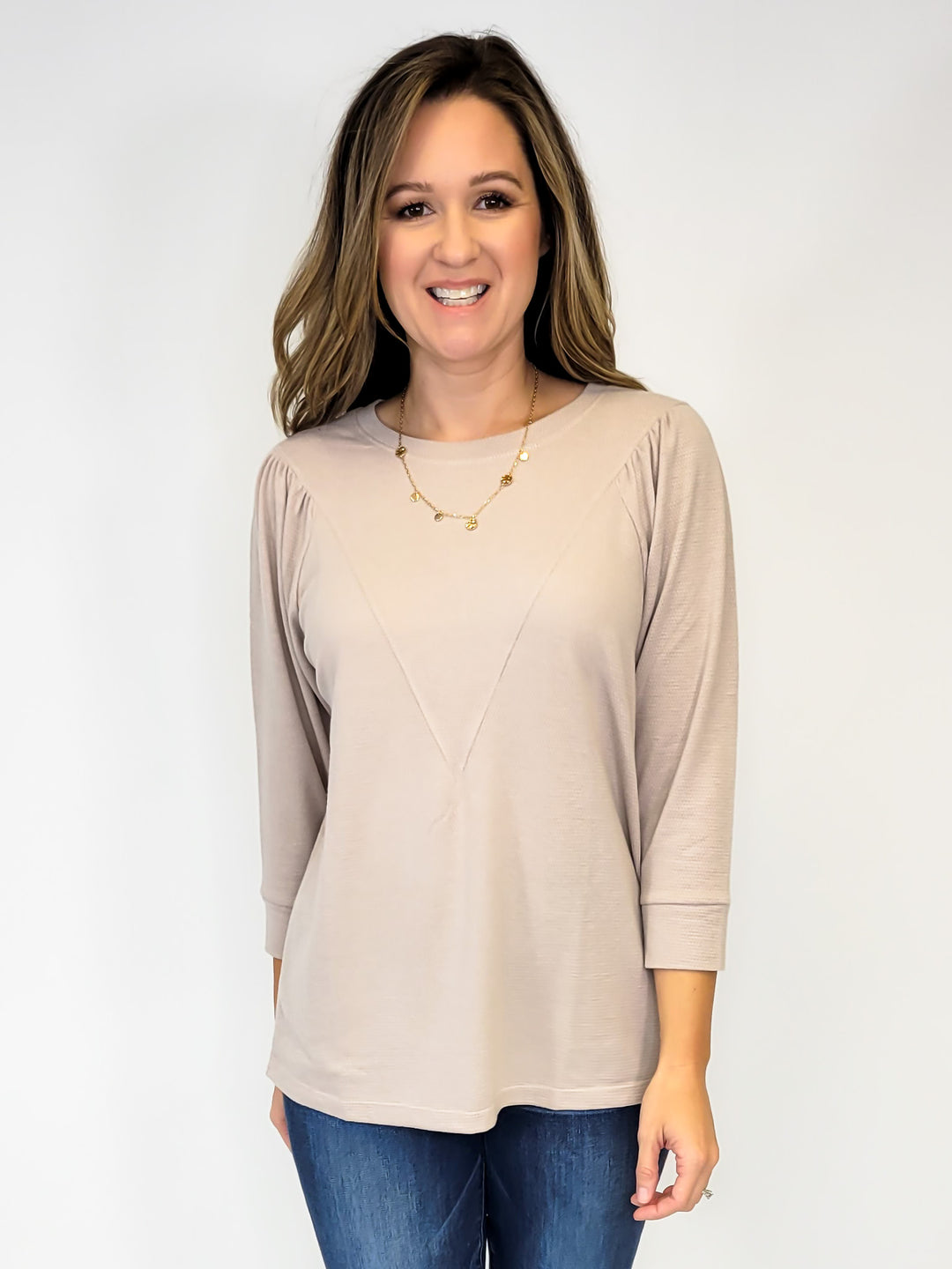 CREW NECK 3/4 SLEEVE TOP - TAUPE