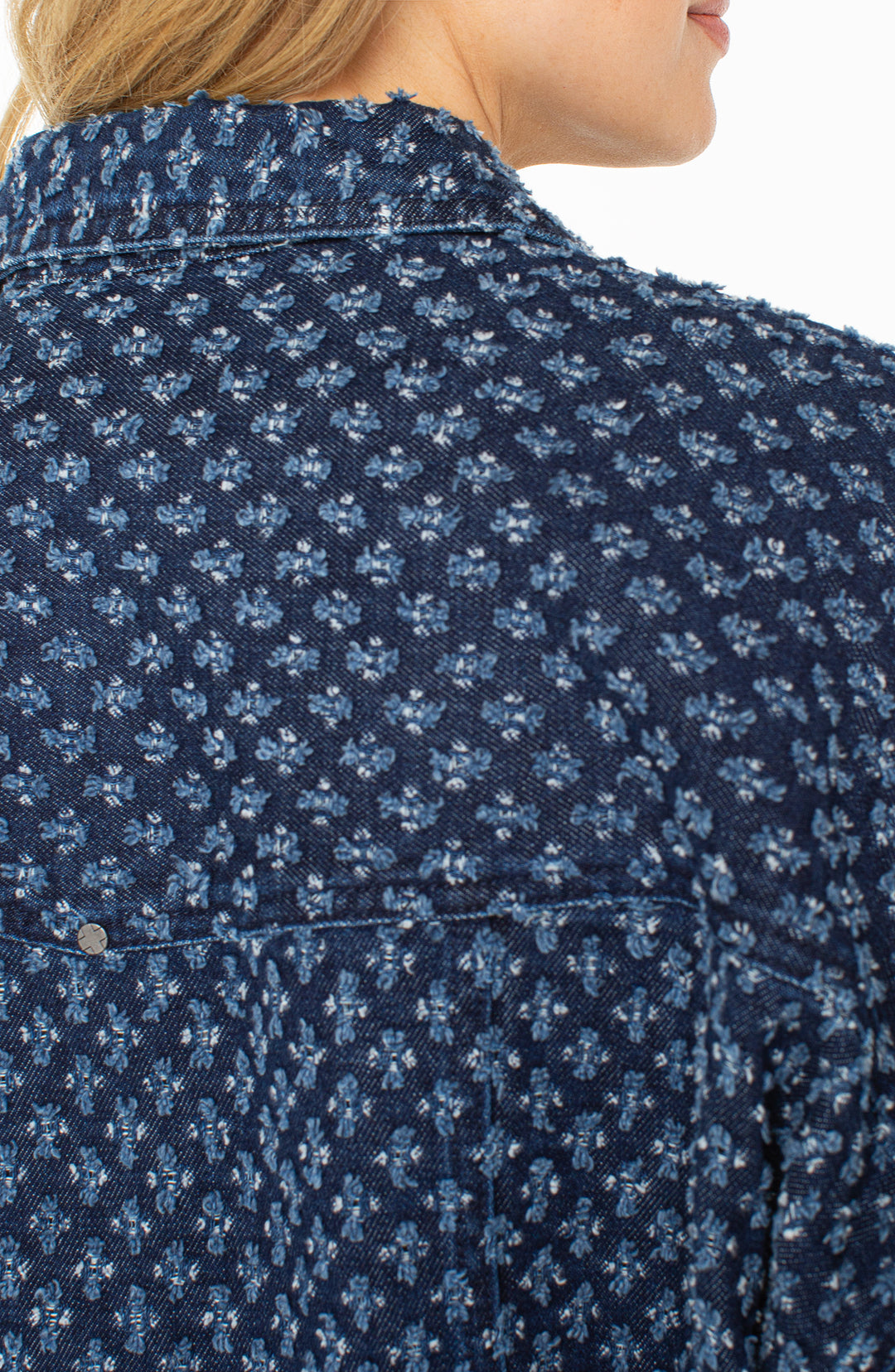 CROP EASY TRUCKER JACKET - LASER PINHOLE