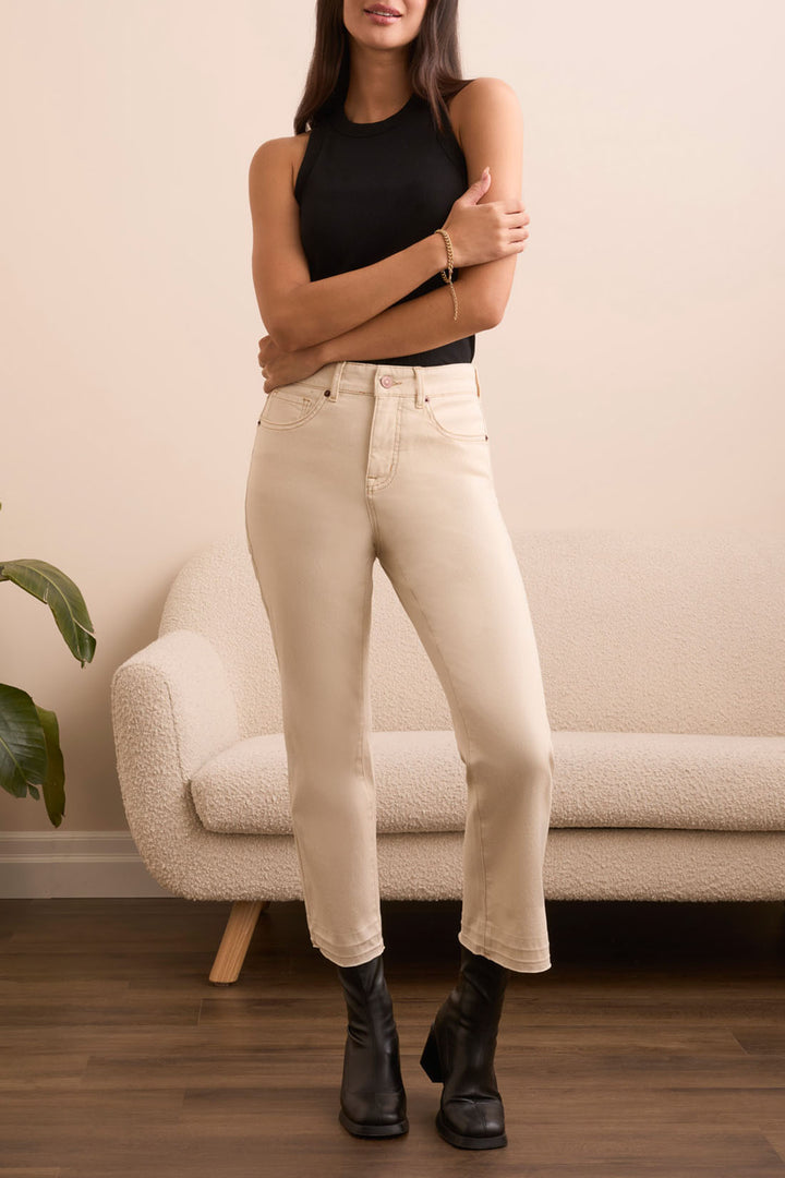 SOPHIA CURVY MICRO FLARE JEANS - ECRU