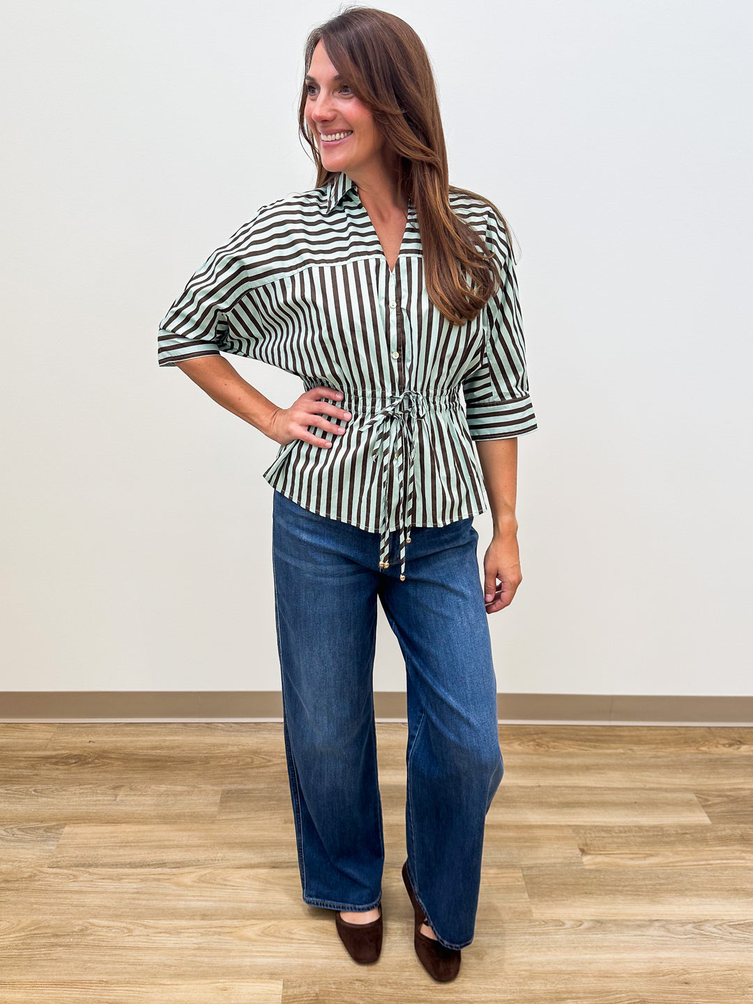 3/4 SLEEVE STRIPED BUTTON UP TOP - MINT BROWN