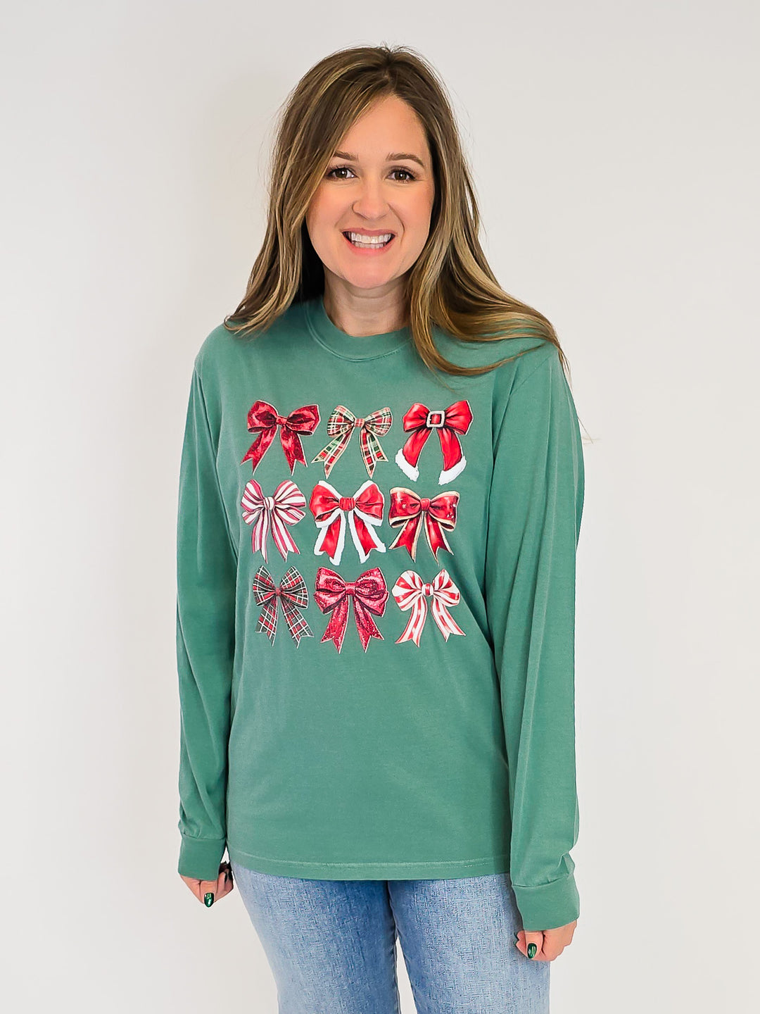 LONG SLEEVE CHRISTMAS BOWS TEE - GREEN
