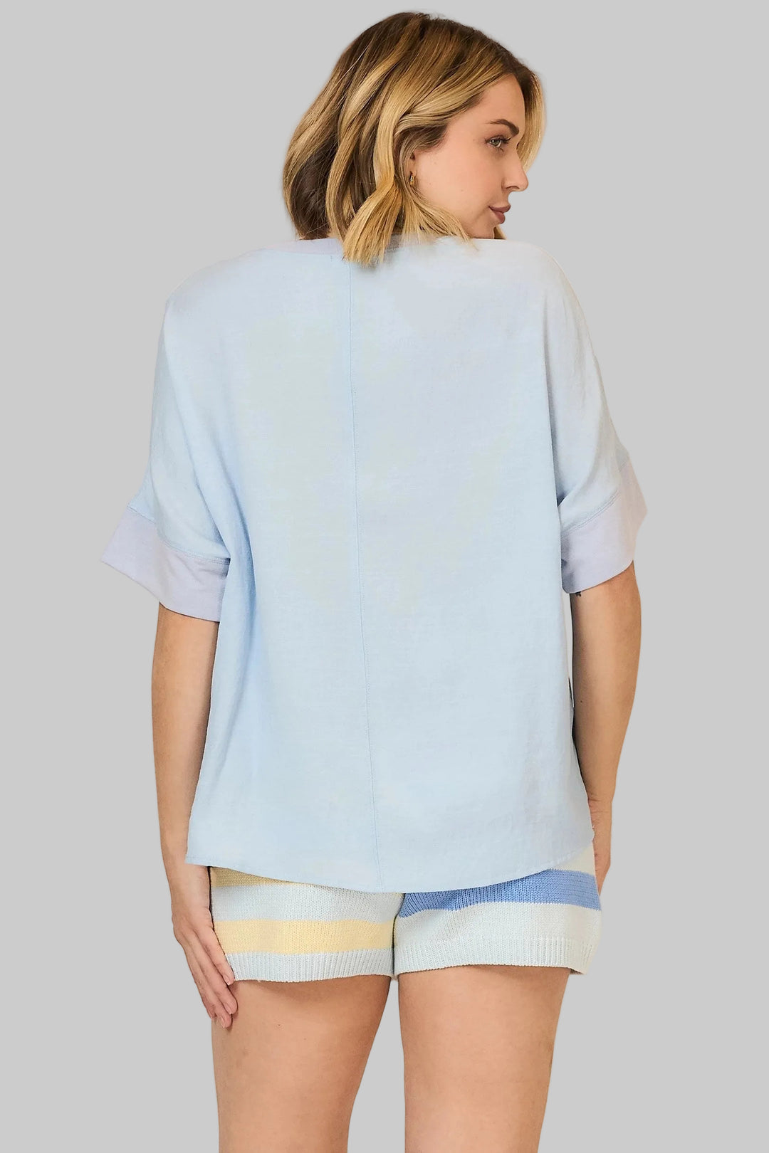 DOLMAN SHORT SLEEVE CONTRAST HEM TOP - LIGHT BLUE