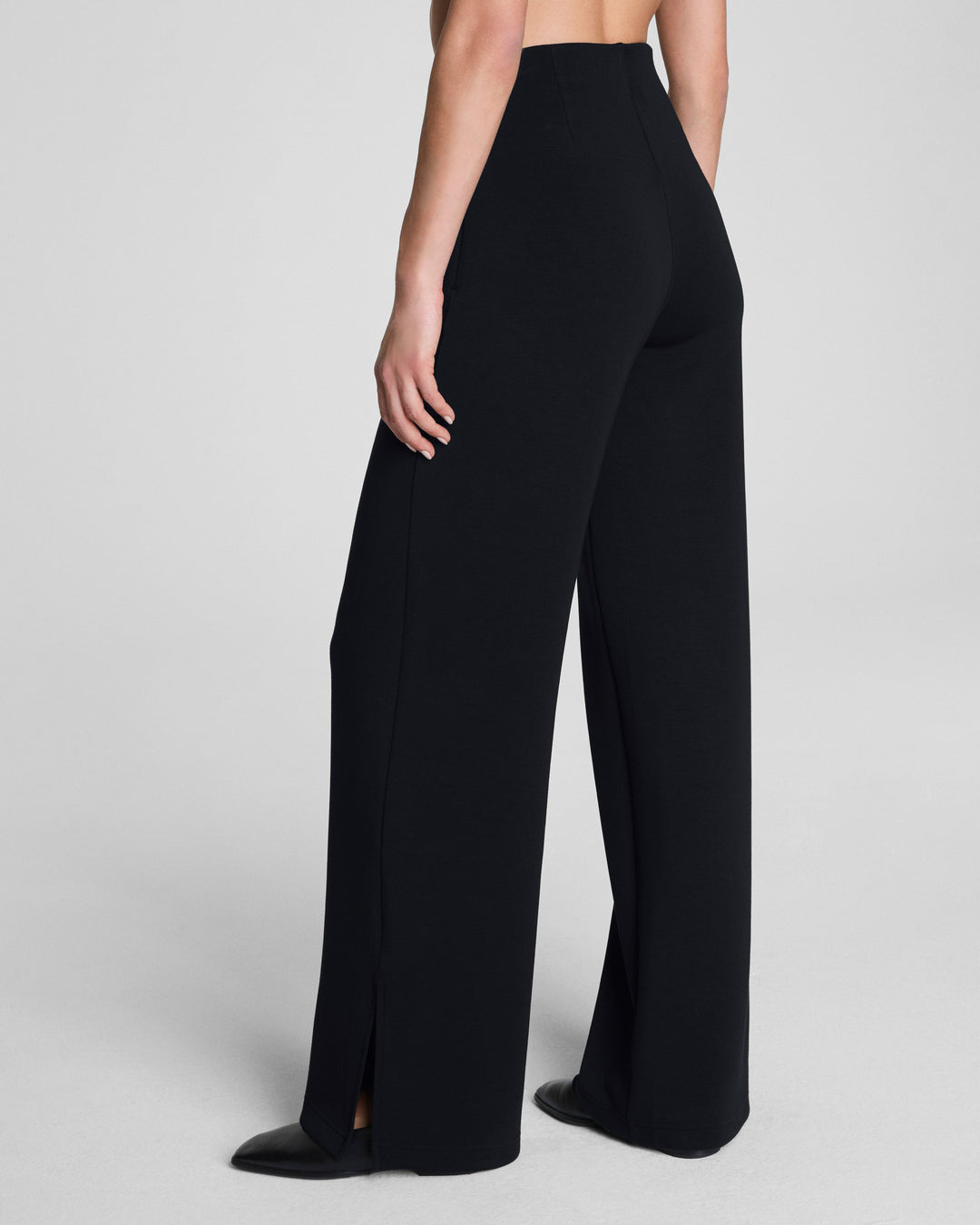 SPANX AIRESSENTIALS SMOOTH FRONT WIDE LEG PANT - VERY BLACK