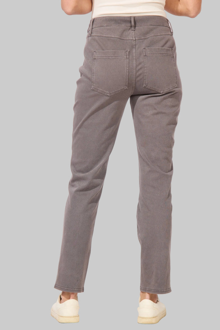 KNIT DENIM STRAIGHT LEG JEANS - VOLCANO