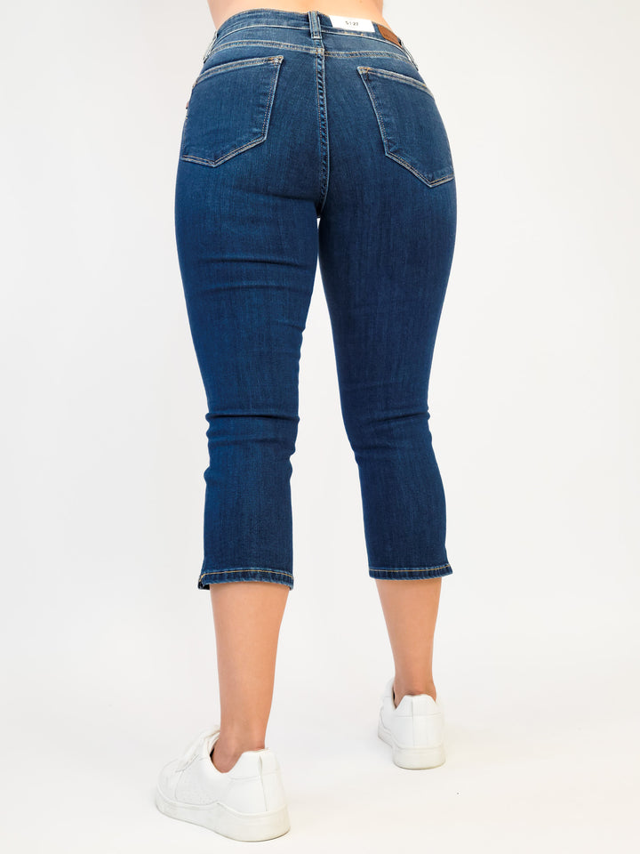 JUDY BLUE MIDRISE CAPRI WITH SIDE SLIT - DARK WASH - 22" INSEAM