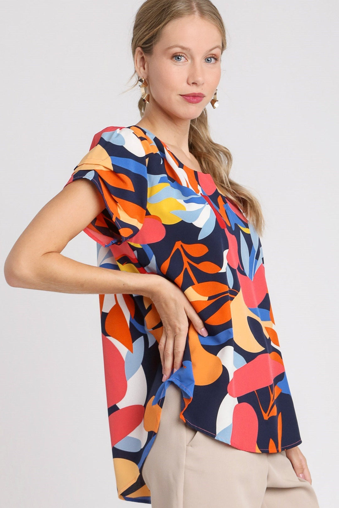 SHORT SLEEVE ABSTRACT PRINT HIGH/LOW TOP - NAVY MIX