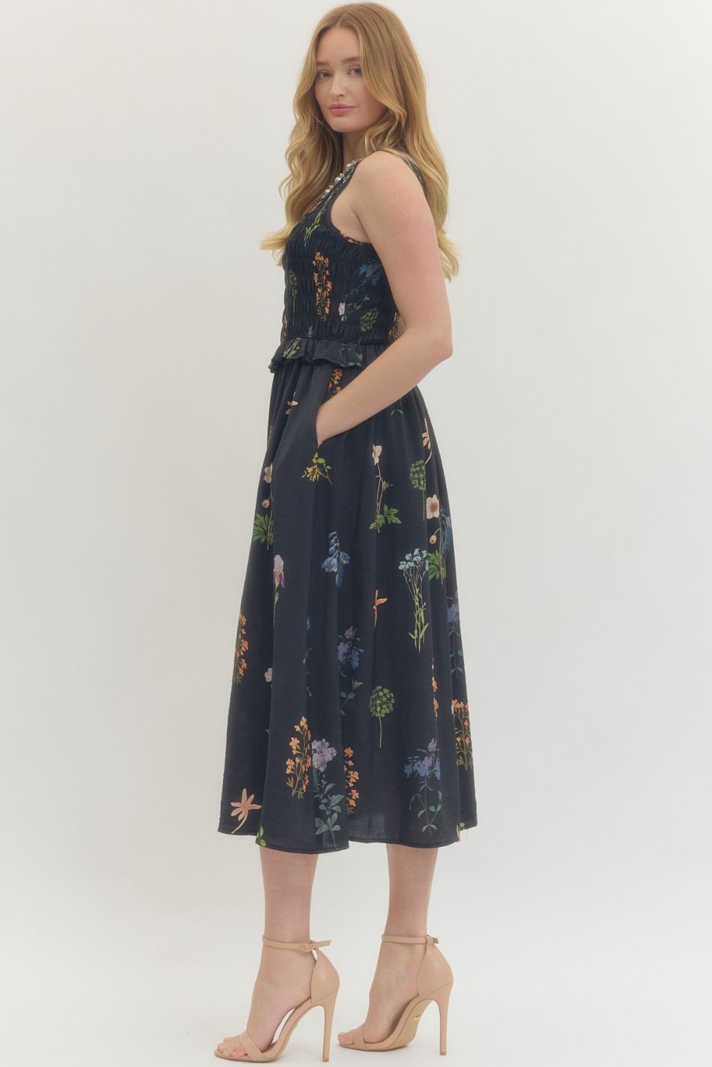 SLEEVELESS FLORAL PRINT MIDI DRESS - BLACK