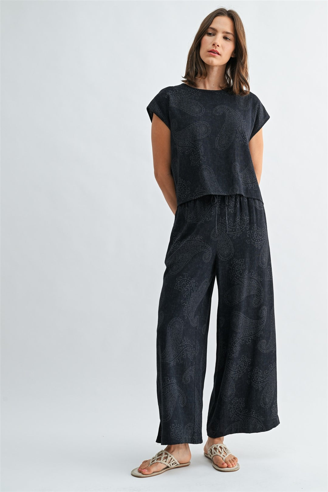 SHORT SLEEVE PAISLEY BOXY TOP - NAVY