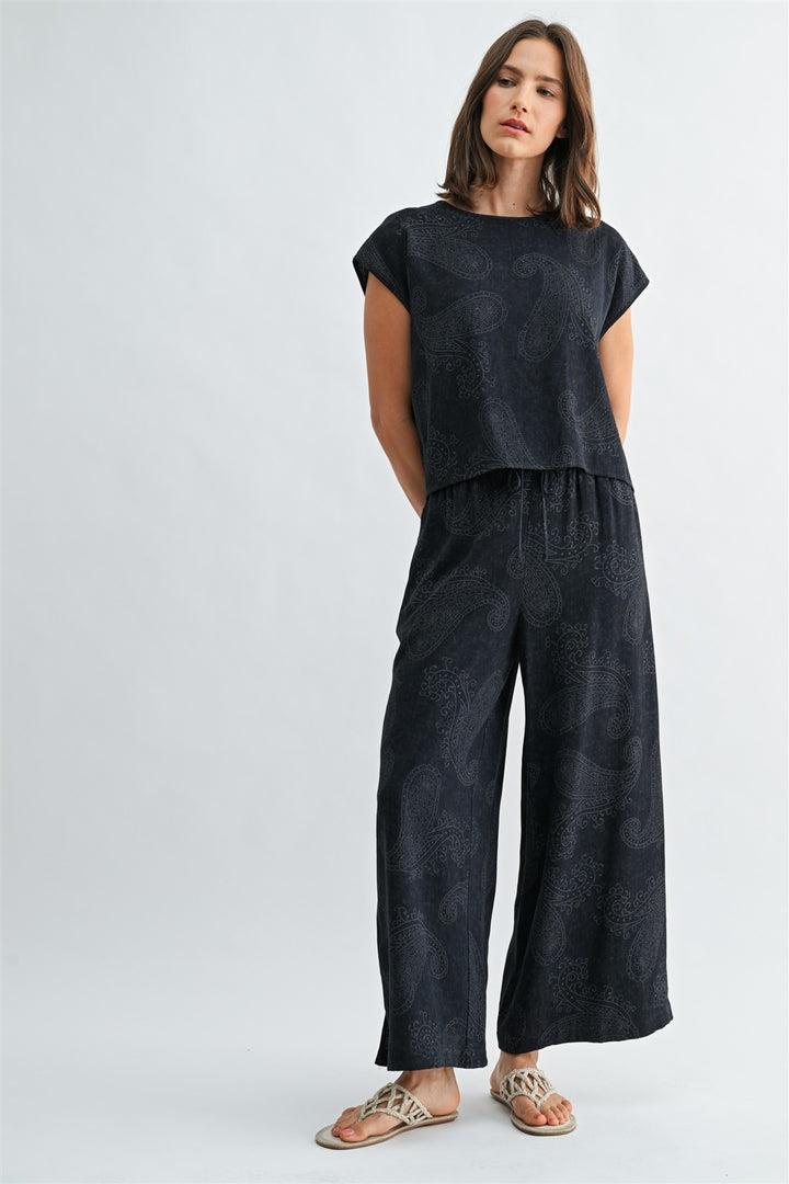 SHORT SLEEVE PAISLEY BOXY TOP - NAVY