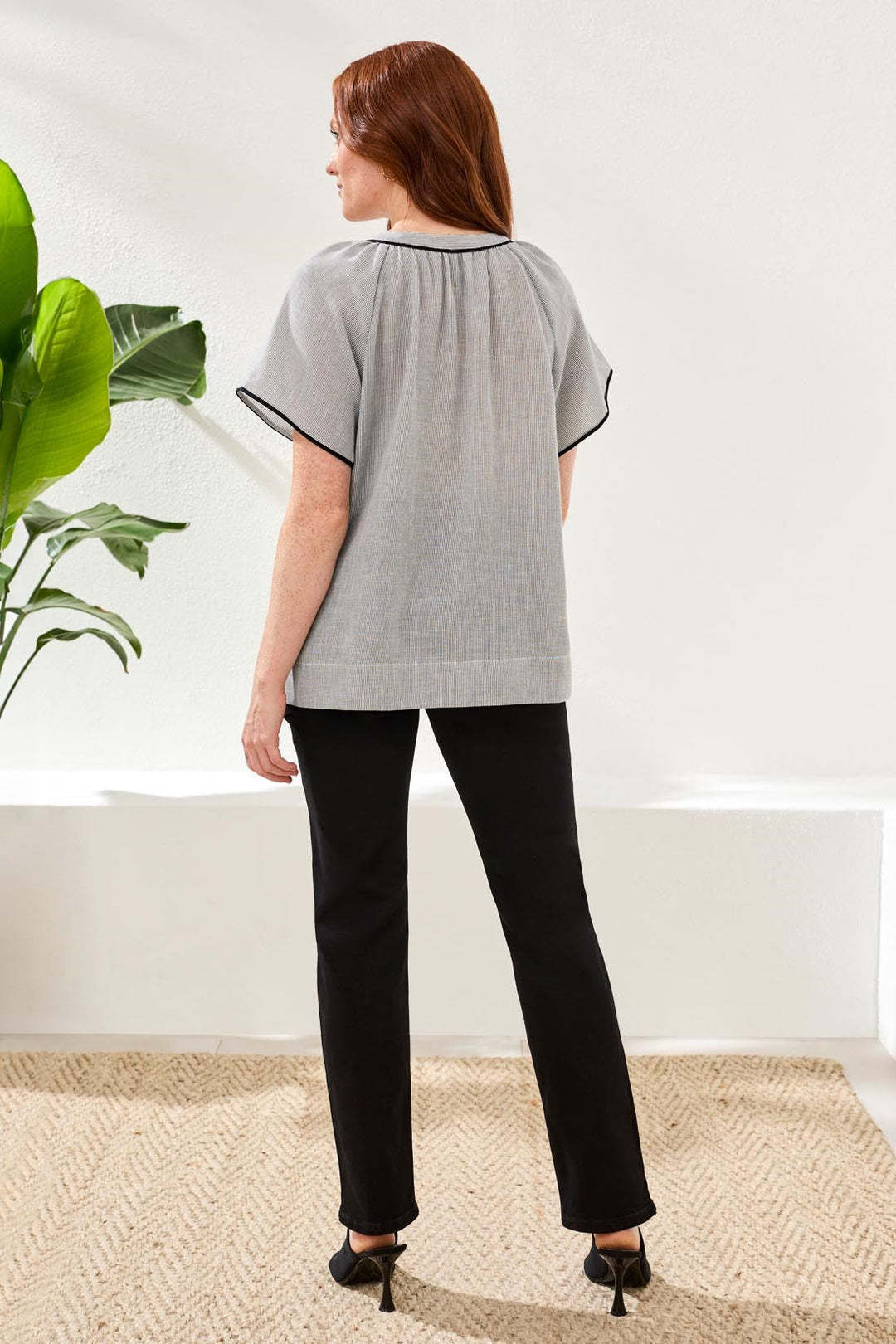 SHORT SLEEVE BLOUSE W/TAPE DETAIL - BLACK