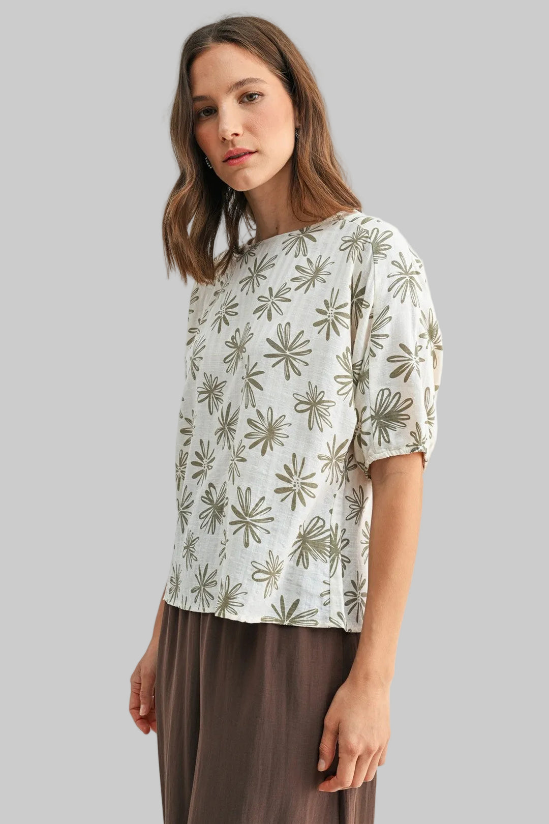 DOLMAN SHORT SLEEVE FLORAL PRINT TOP - IVORY/OLIVE