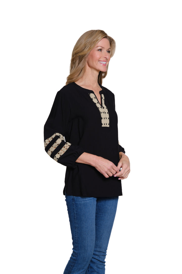 3/4 SLEEVE BAND/NOTCH NECK TOP W/LACE TRIM - BLACK