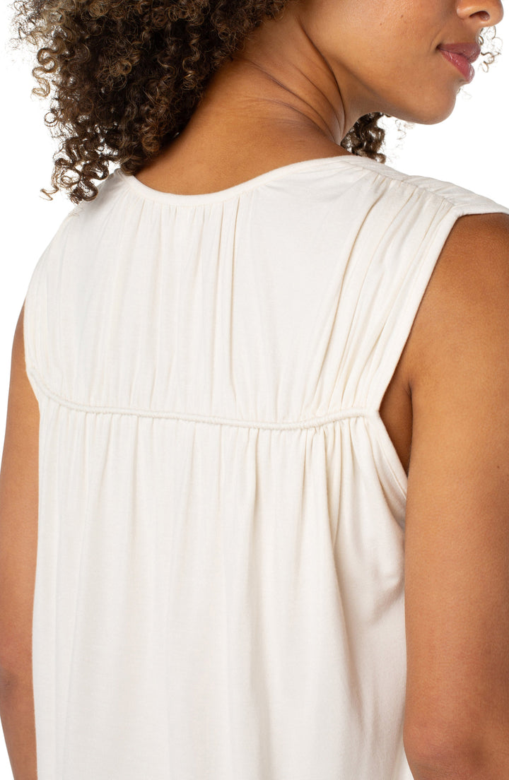 SLEEVELESS SHIRRED DETAIL KNIT TOP - WHIPPED CREAM
