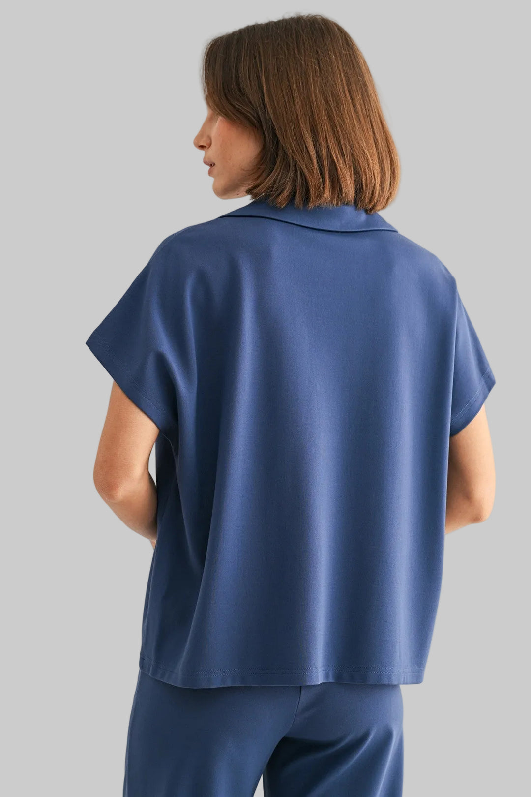 WIDE SHOULDER COLLARED KNIT TOP - SLATE