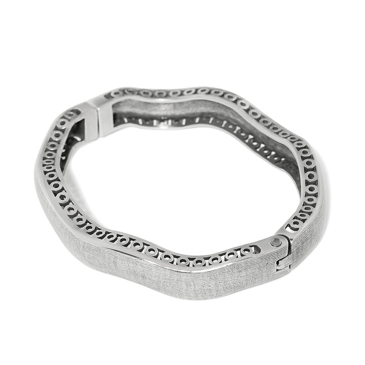 Inner Circle Wide Hinged Bangle - Silver